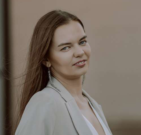 AUŠRA ASNAUSKAITĖ