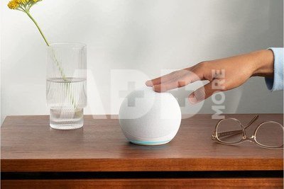 Amazon Echo Dot 5, glacier white