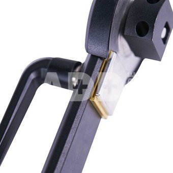 Aputure Nova P600C Dual Head Yoke