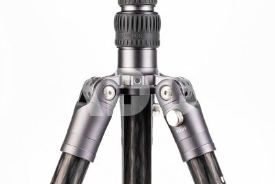 Benro statyw Bat 24C