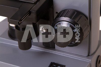 Biologinis mikroskopas su koordinuotu stumdomu staliuku Levenhuk 320 40x-1000x