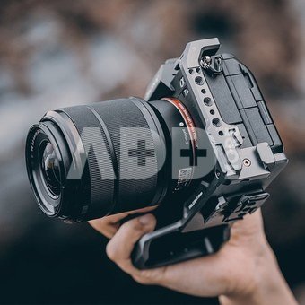 Falcam F22 & F38 Quick Release L Bracket (for A7M4/A7S3) 2976