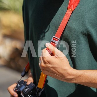 Falcam Maglink Quick Magnetic Buckle Shoulder Strap Classic V2 (Red)