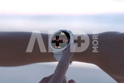 Huawei Watch GT 5 Pro 42 мм, золотистый/белый