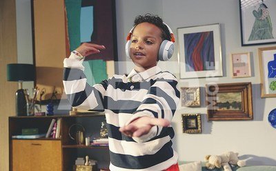 JBL wireless headset Junior 470NC, white