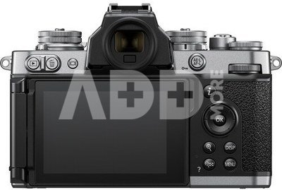 Nikon Z fc + 28mm F2.8 Z (SE)