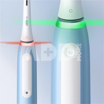 Oral-B | Electric Toothbrush | iO3 Series | Rechargeable | For adults | Number of brush heads included 1 | Number of teeth brushing modes 3 | Ice Blue