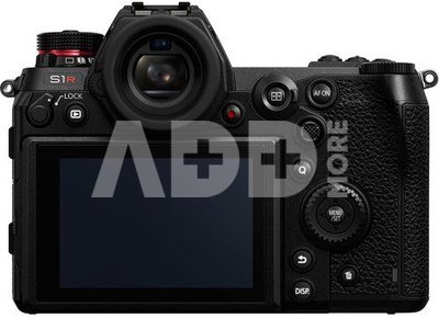 Panasonic Lumix DC-S1R + 24-105mm f4 Macro OIS Lens