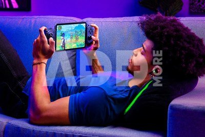 Razer controller Kishi V3 Pro Android/iPhone, black