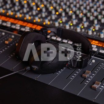 Rode headphones NTH-100