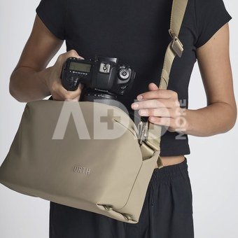 Urth Dolomite Camera Sling 8L (Beige)