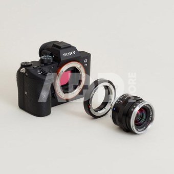 Urth Lens Mount Adapter: Compatible with Leica M Lens to Sony E Camera Body