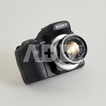 Urth Lens Mount Adapter: Compatible with M42 Lens to Sony A (Minolta AF) Camera Body