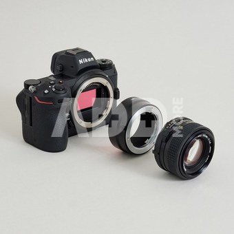 Urth Lens Mount Adapter: Compatible with Minolta Rokkor (SR / MD / MC) Lens to Nikon Z Camera Body