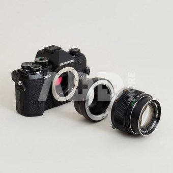 Urth Lens Mount Adapter: Compatible with Olympus OM Lens to Micro Four Thirds (M4/3) Camera Body