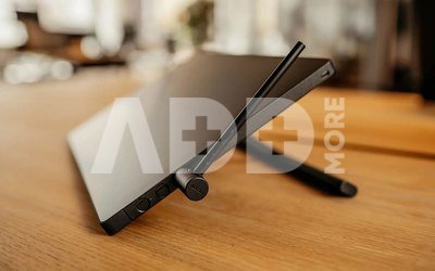 Wacom graphics tablet Cintiq 16 (2025)