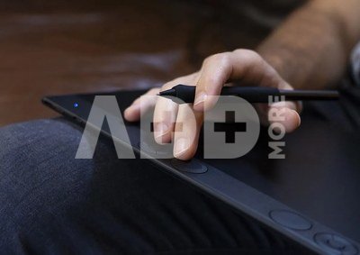 Wacom graphics tablet Intuos Pro L (2025)