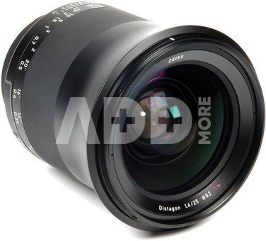 Zeiss Milvus 25mm F1.4 Canon