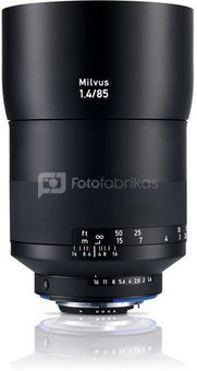 Zeiss Milvus 85mm f/1.4 (Nikon F)