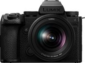 Panasonic Lumix DC-S5IIX + 20-60mm