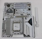 SALE OUT. Gigabyte USED, REFURBISHED, WITHOUT ACCESSORIES, ONLY BACK PANEL, AND ANTENA INCLUDED