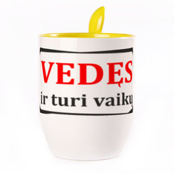 A cup with a spoon. Yellow (250 ml)