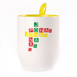 A cup with a spoon. Yellow (250 ml)