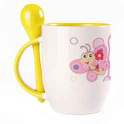 A cup with a spoon. Yellow (250 ml)