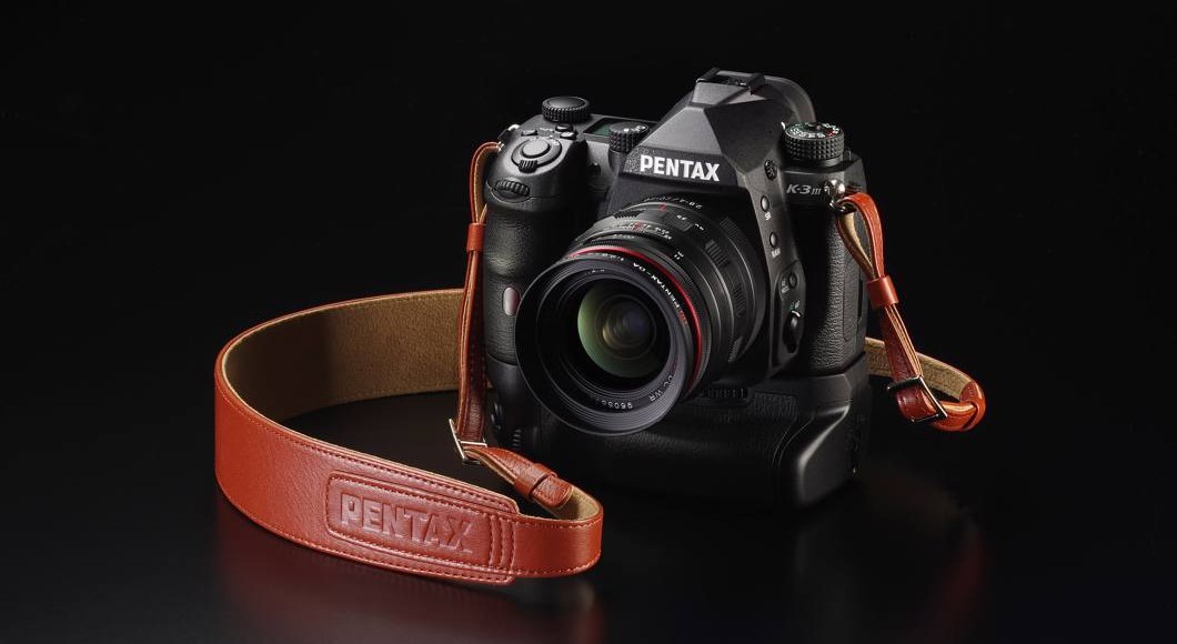 Pentax K-3 Mark III Black Premium Kit