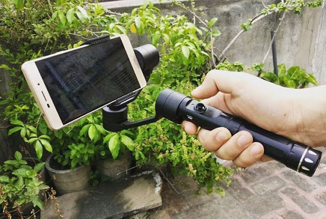 Zhiyun Smooth II