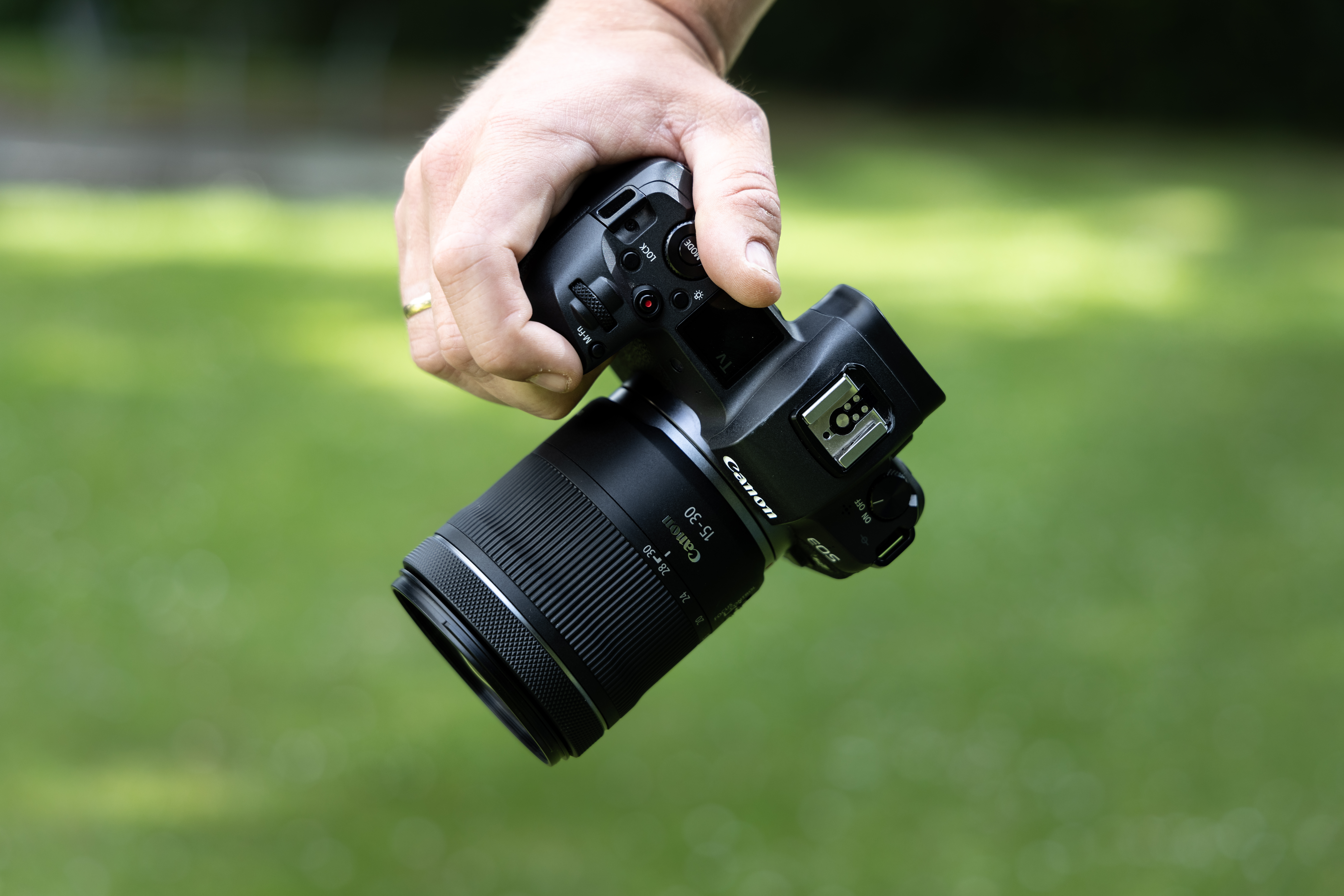 Canon RF 15-30mm f/4.5-6.3 IS STM