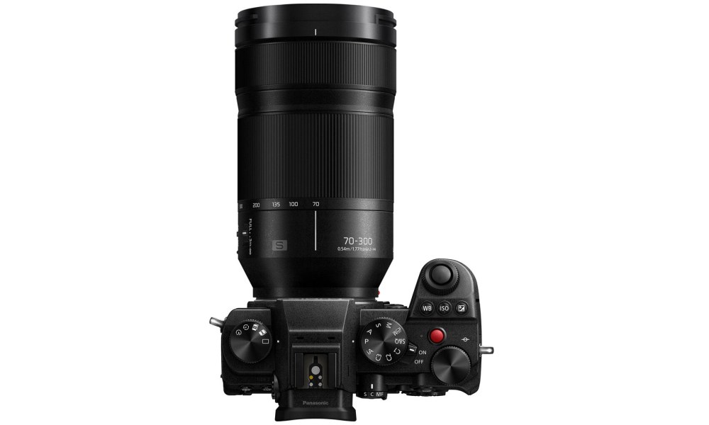 Panasonic Lumix S 70-300mm F4.5-5.6 MACRO O.I.S.