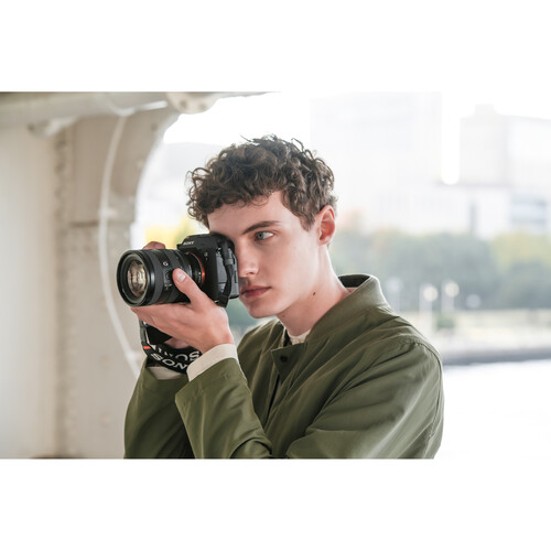Sony FE 20-70mm F4 G